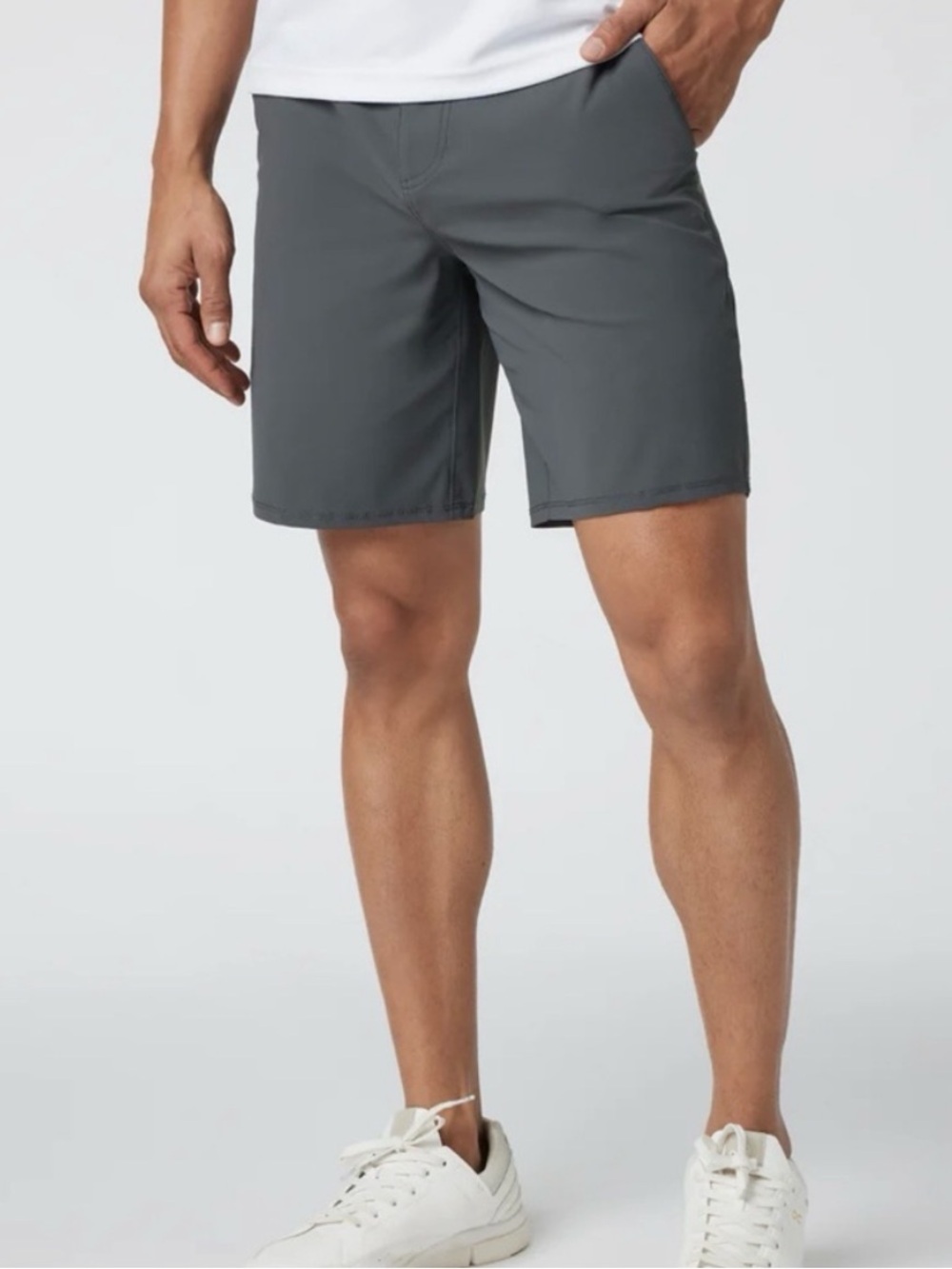 Vuori Meta Shorts 8” Charcoal Gray  Men's Size 32